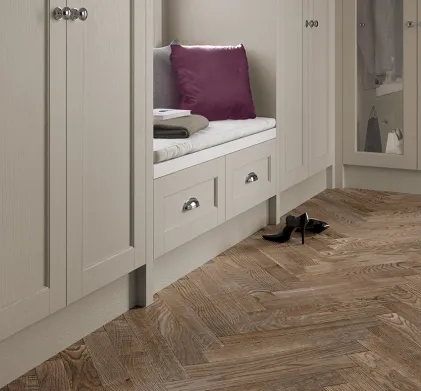 Fenwick Legno Taupe 5 Piece MTM Door - Bedroom