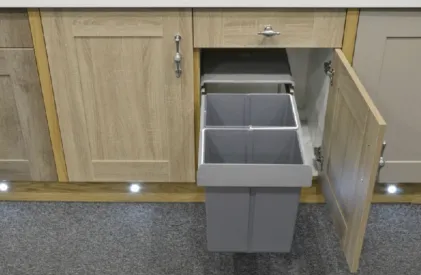 400mm Pull Out Waste Bins, 40 Litres (x2 20 Litre Bins)
