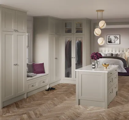 Fenwick Legno Taupe 5 Piece MTM Door - Bedroom