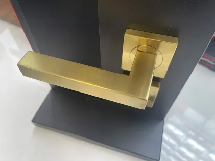 Seattle Lever on Rose Door Handles - Satin Brass